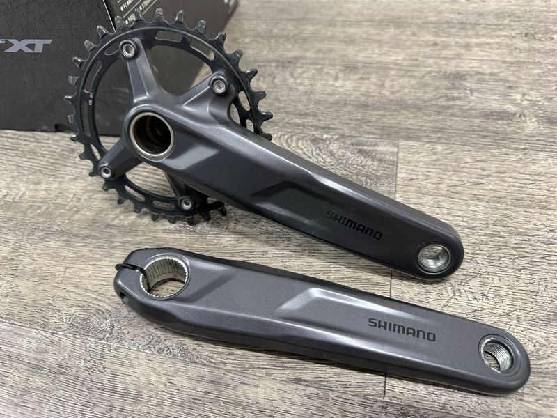 Used Shimano FC-MT511 Crank Drivetrain & Pedals