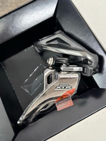 Použité Shimano XTR FD-M9020 Drivetrain & Pedals
