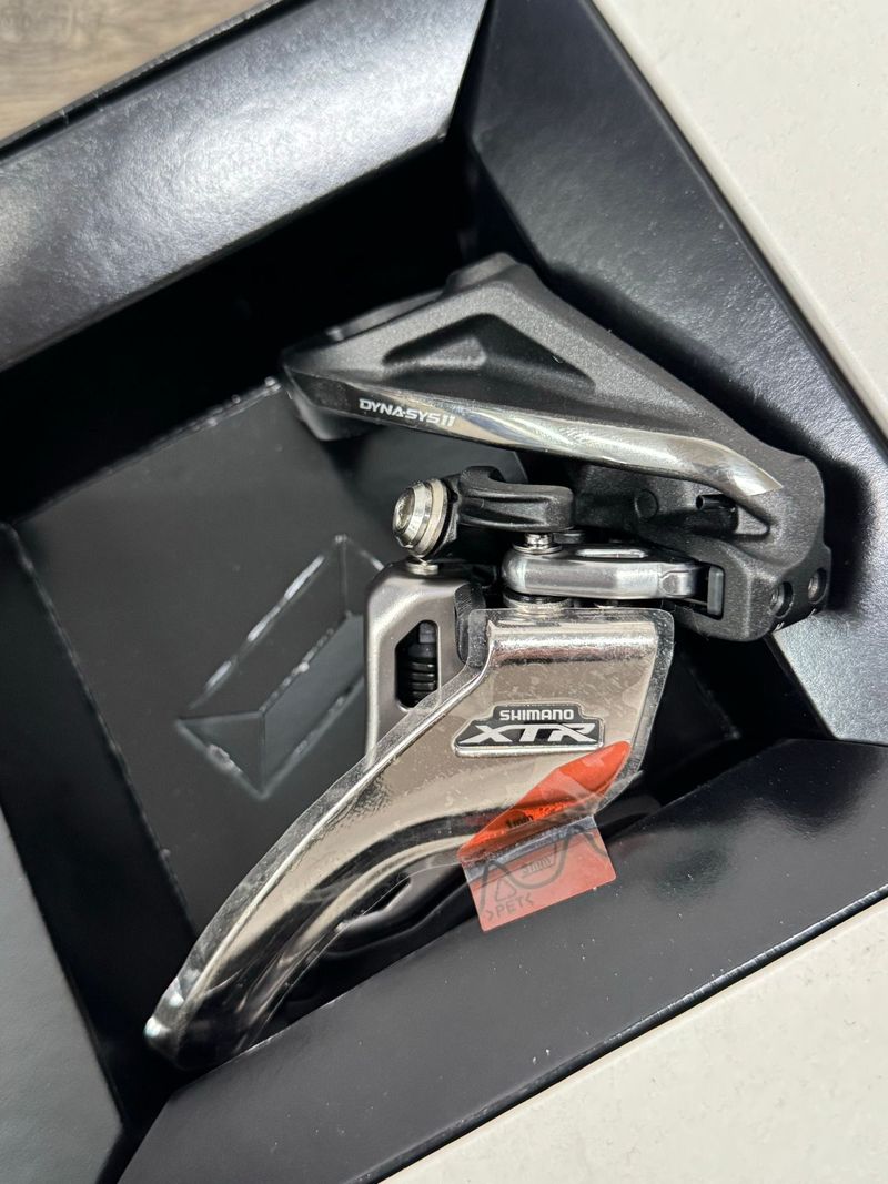 Used Shimano XTR FD-M9020 Drivetrain & Pedals