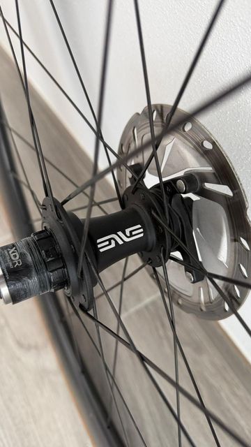 Used Enve Foundation 65 Carbon Clincher Disc Wheelset bike — image 11 of 18