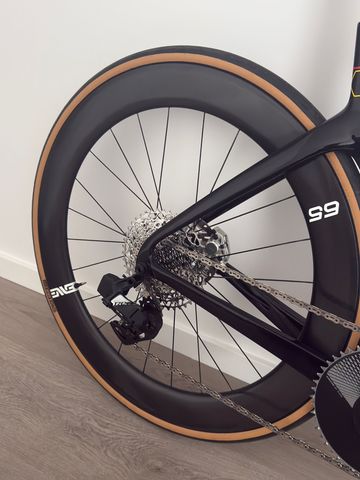 Used Enve Foundation 65 Carbon Clincher Disc Wheelset bike — image 7 of 18