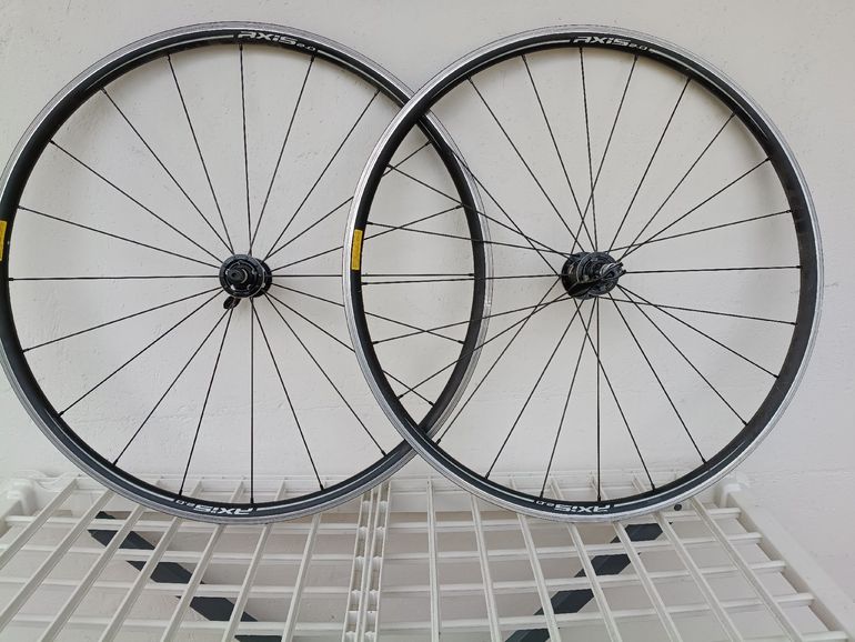 Used 2016 axis 2.0 bike — image 1 of 4