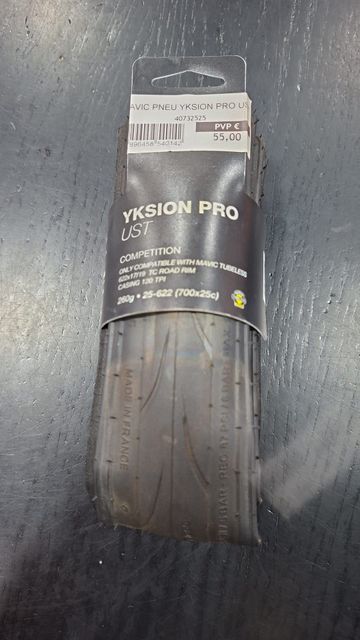 Brugt Mavic Pneu de estrada YKSION PRO UST 700x25c 2026 Tyres & Tubes