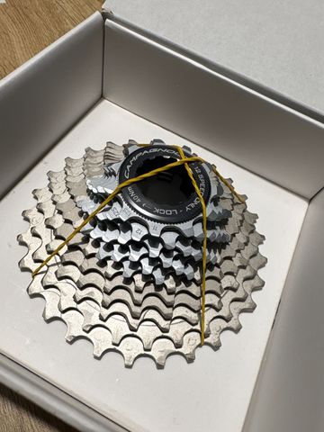 Brugt Campagnolo Super Record 11-Speed Cassette 11-29T Drivetrain & Pedals