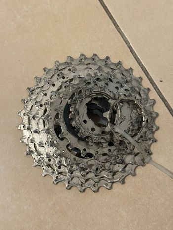 Used Shimano HG700-11 11-32T bike — image 2 of 6