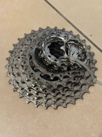 Used Shimano HG700-11 11-32T bike — image 1 of 6