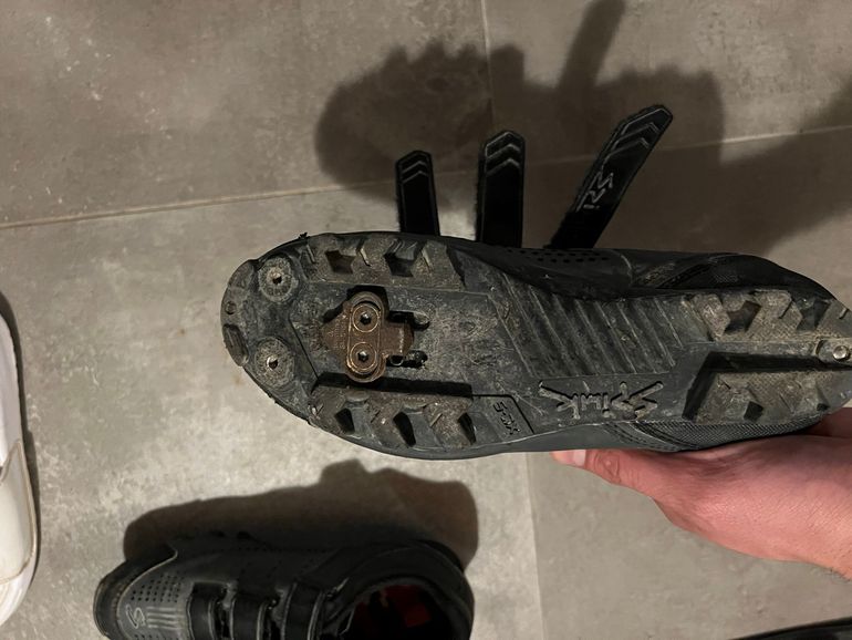 Used 2024 Cycling Shoes bike — image 1 of 4