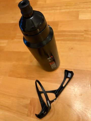 Used Elite Kit Crono TT Cage & Bottle 400ml - black 2025 bike