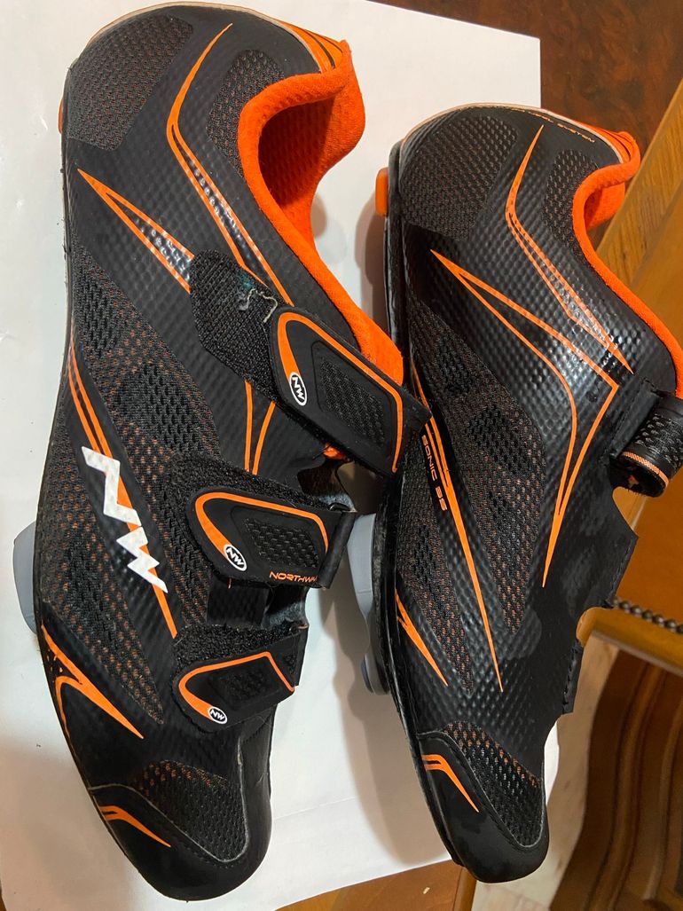 Used 2025 Road Cycling Shoes Size 44 Sonic bike — image 4 of 6