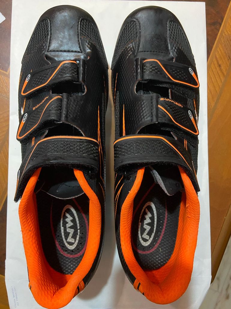 Used 2025 Road Cycling Shoes Size 44 Sonic bike — image 1 of 6