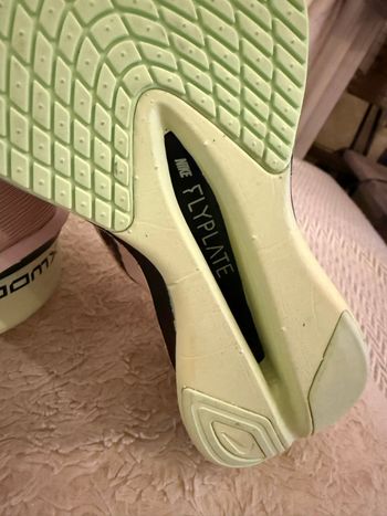 Used 2025 Vaporfly bike — image 3 of 10