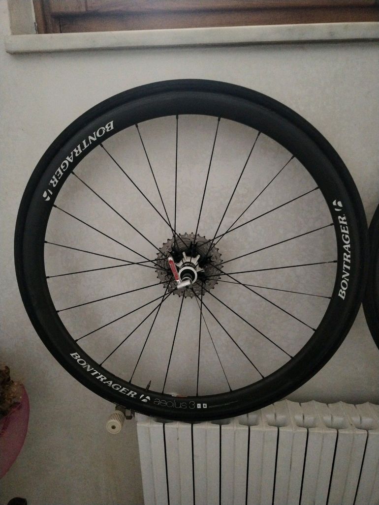 Bontrager Aeolus 3 bike usato — immagine 12 di 12