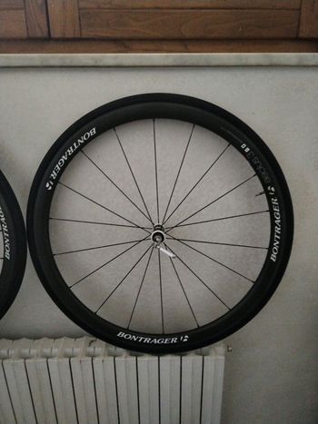 Bontrager Aeolus 3 bike usato — immagine 11 di 12