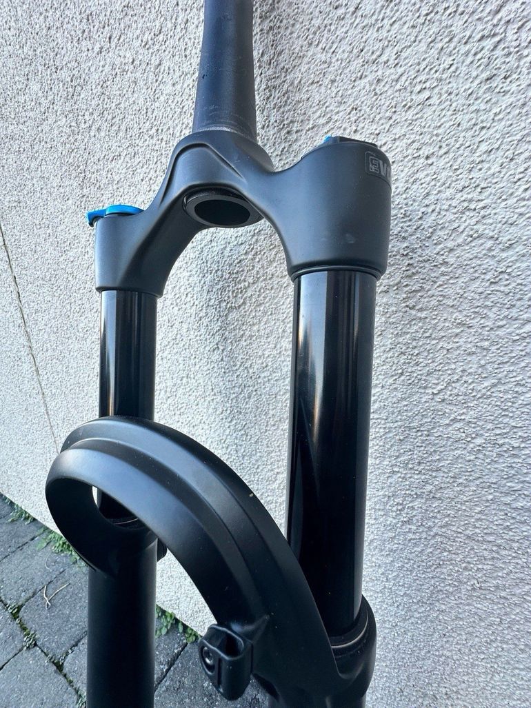Tweedehands Fox 36 Performance 27, 5 2024 bike — afbeelding 15 van 16