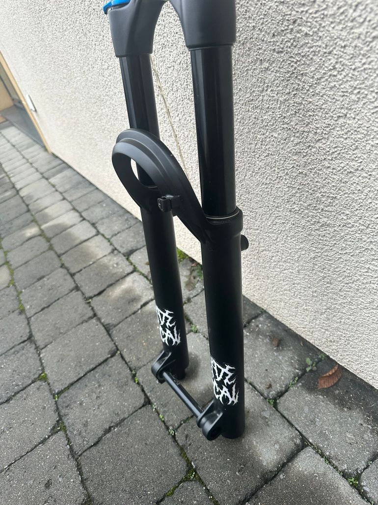 Tweedehands Fox 36 Performance 27, 5 2024 bike — afbeelding 5 van 16