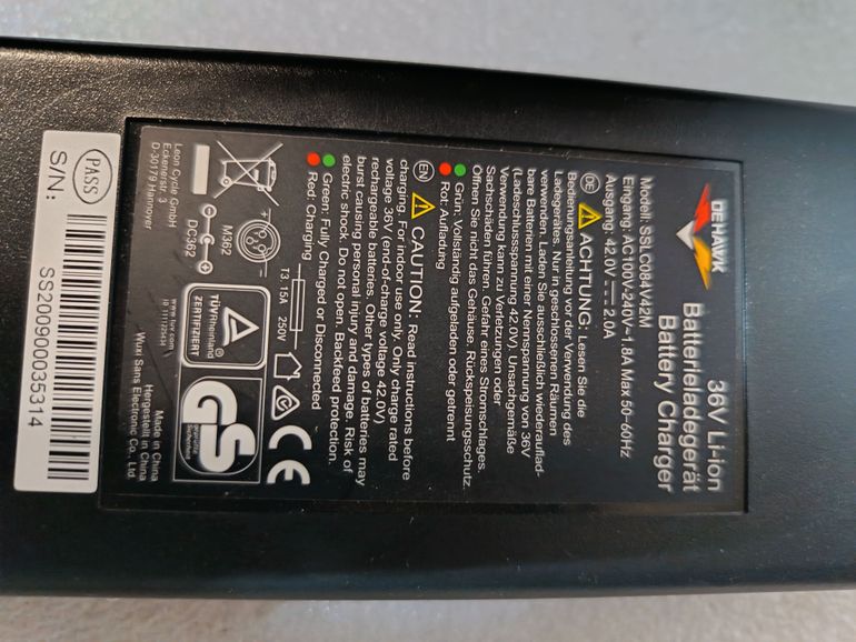 Used Li ion Chargeur batterie E bike 2025 bike — image 2 of 4