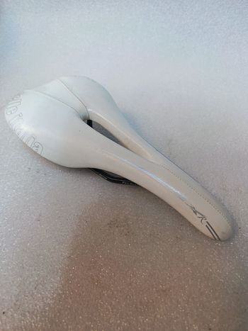 Used Selle Italia XR flow 2025 bike — image 1 of 4