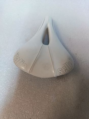 Used Selle Italia XR flow 2025 bike — image 4 of 4