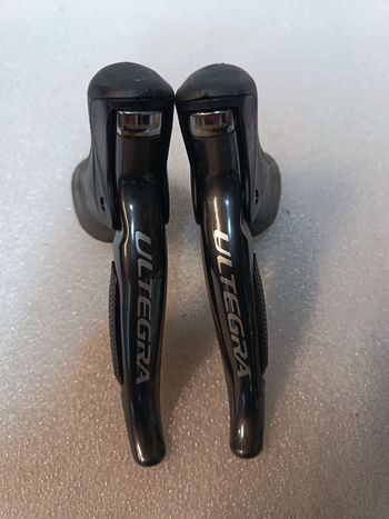 Shimano, Ultegra Di2 ST 6770 10 vitesses