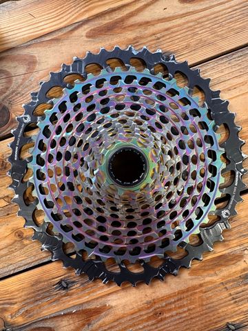 Tweedehands 2024 XX1 Rainbow 1299 Drivetrain & Pedals