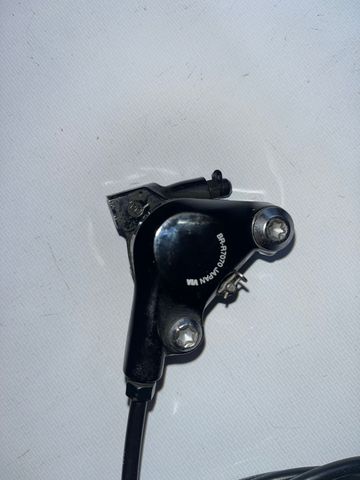 Used Shimano 105 BR-R7070 Ice Tech Disc Brake Caliper bike — image 3 of 5