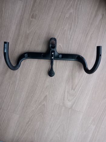 Used 2025 Carbon Handlebar bike — image 4 of 4