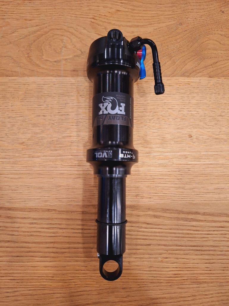 Brugt Fox Float Dps 3pos, Trunnion 205x65 2022 bike — billede 3 af 3
