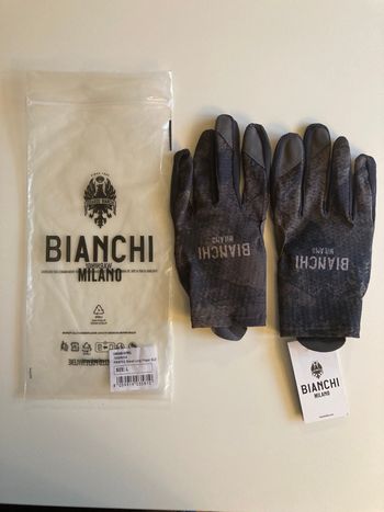 Used Bianchi guanti 2024 bike — image 3 of 5