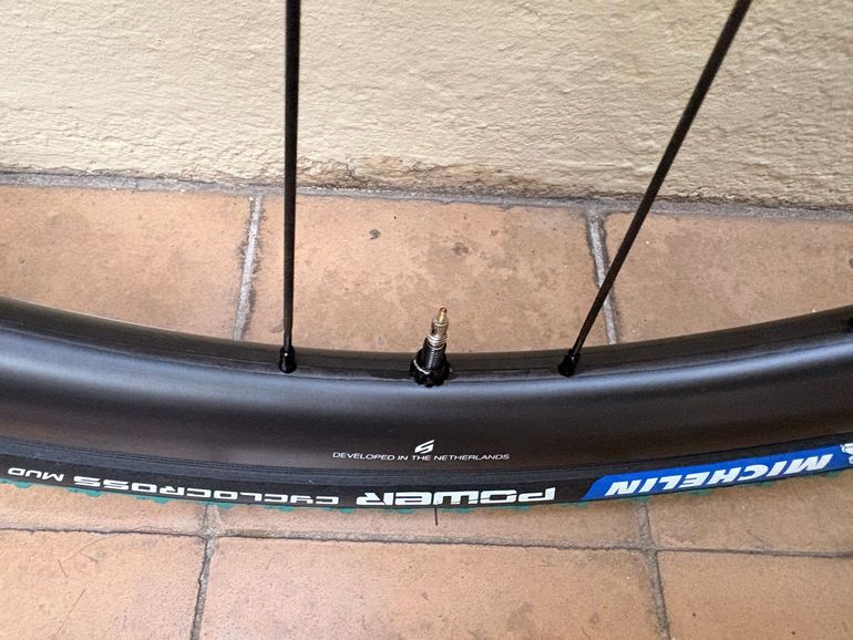 Used 2025 R3 A bike — image 7 of 8