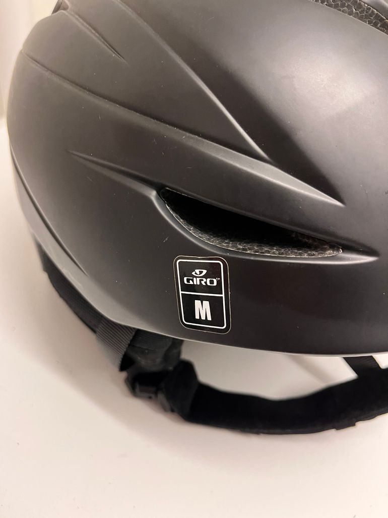 Used Giro 10 Ski Helmet 2014 bike — image 4 of 4