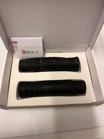 Used Sq Lab 711 R Grips 2023 bike — image 2 of 2