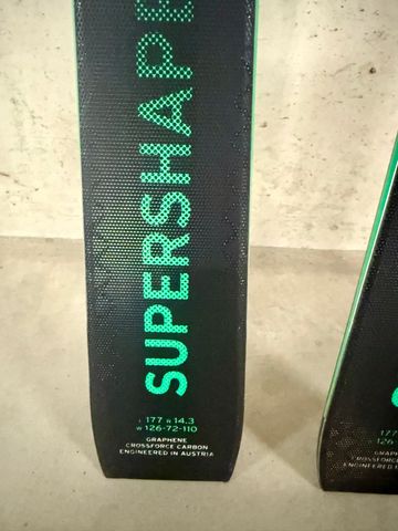 Tweedehands 2026 Supershape e-Magnum Skis bike — afbeelding 2 van 3