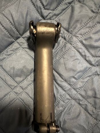 Used 2025 Domane Seatpost bike — image 2 of 3