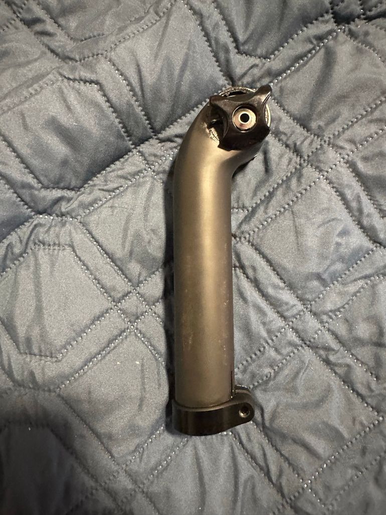 Used 2025 Domane Seatpost bike — image 1 of 3