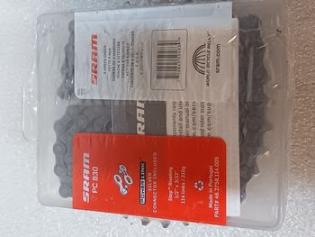 Used Sram Cassette Chaîne 8 vitesse 2025 bike — image 2 of 4