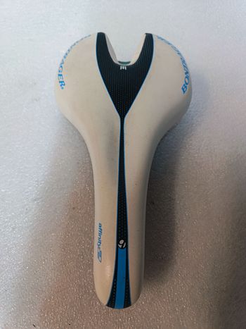 Used Bontrager Affinity WSD Saddle 2025 bike — image 4 of 4