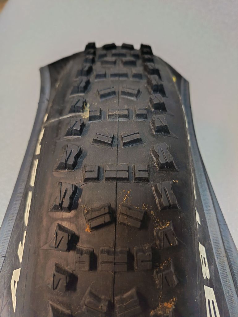 Used Schwalbe Fat Albert 26x2.2 2025 bike — image 2 of 5