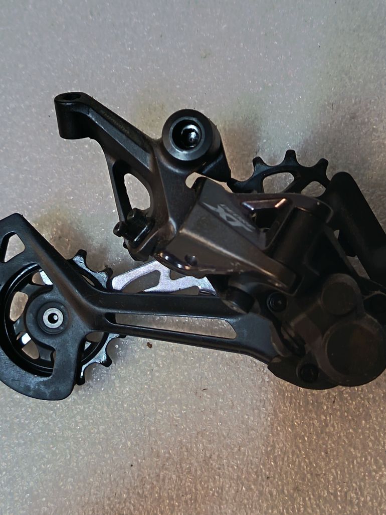 Used Shimano Deore XT M8100 1x12 2025 bike — image 1 of 3
