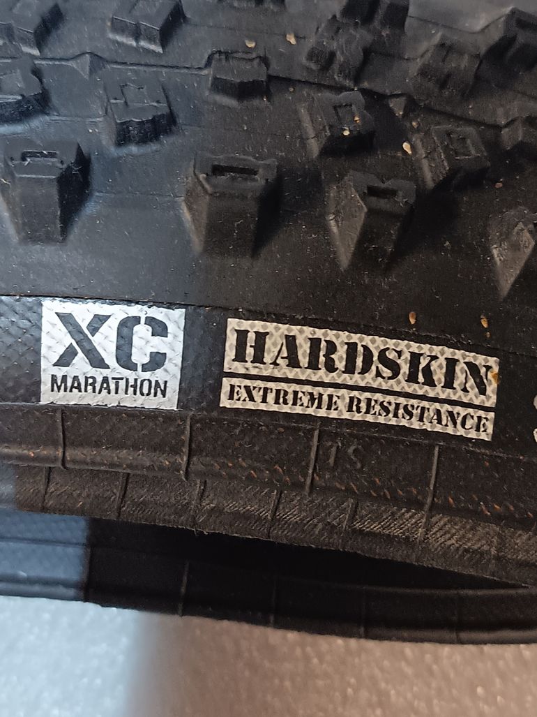 Used Hutchinson Toro XC Marathon 26x1.85 2025 bike — image 4 of 5