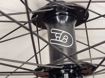 IORCYCLES ASIMMETRIC 2025 Wheels d'occasion
