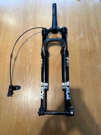 Fox, 32 Performance Stepcast Voorvork