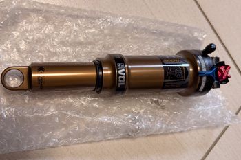 Fox, Float DPS Air Shock