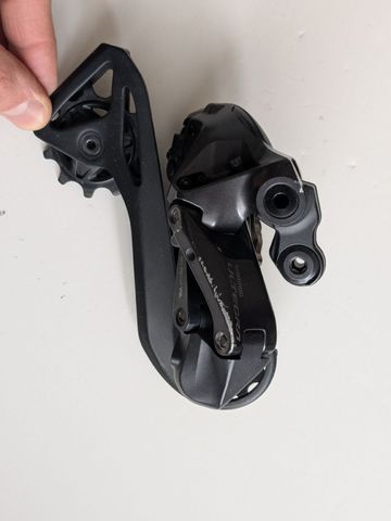 Brugt Shimano Ultegra R8100 Di2 Drivetrain & Pedals