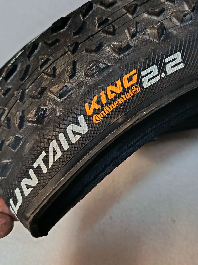 Used Schwalbe VTT Mountain King 26x2.20 2025 bike — image 1 of 5
