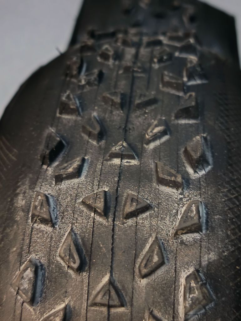 Used Schwalbe VTT Mountain King 26x2.20 2025 bike — image 2 of 5