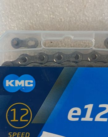 Kmc, E12 12 vitesses