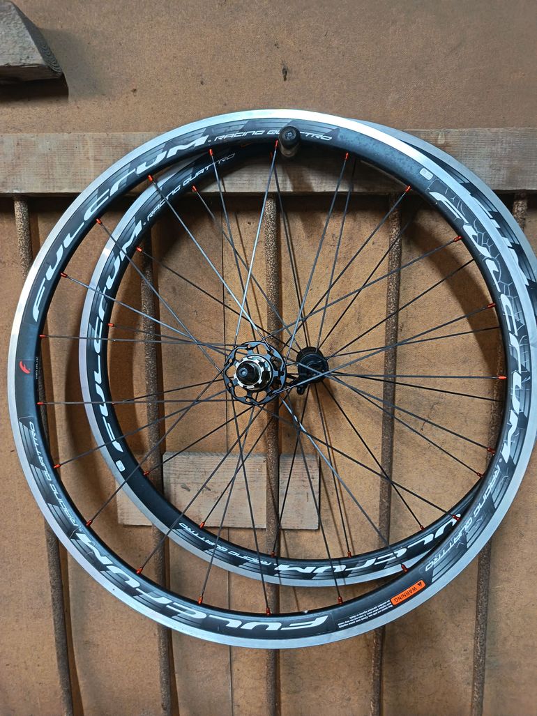 Used Fulcrum Racing Quattro Corps Campagnolo 2025 bike — image 1 of 7
