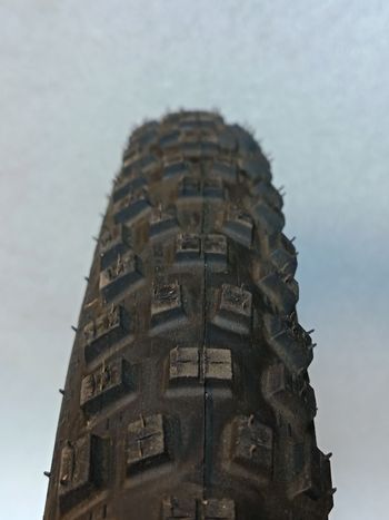 Used Schwalbe Nobby Nic 29x2.35 2025 bike — image 3 of 5