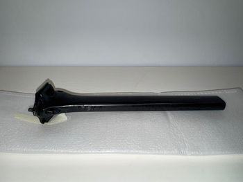 Seka, Spear Seatpost