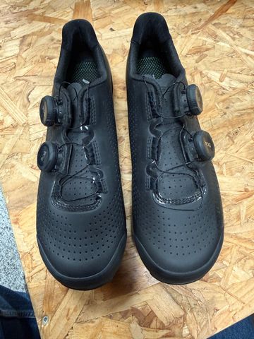 Gebrauchtes 2025 Bontrager Trek road shoes 39 bike — Bild 3 von 7